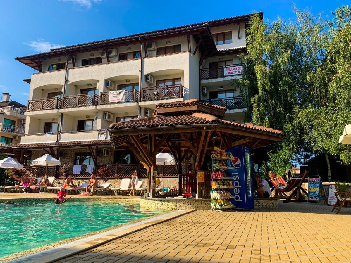 Mm Complex Aparthotel Primorsko Bagian luar foto