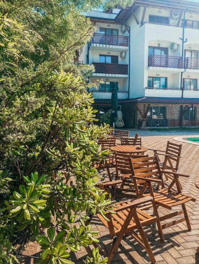 Mm Complex Aparthotel Primorsko Bagian luar foto