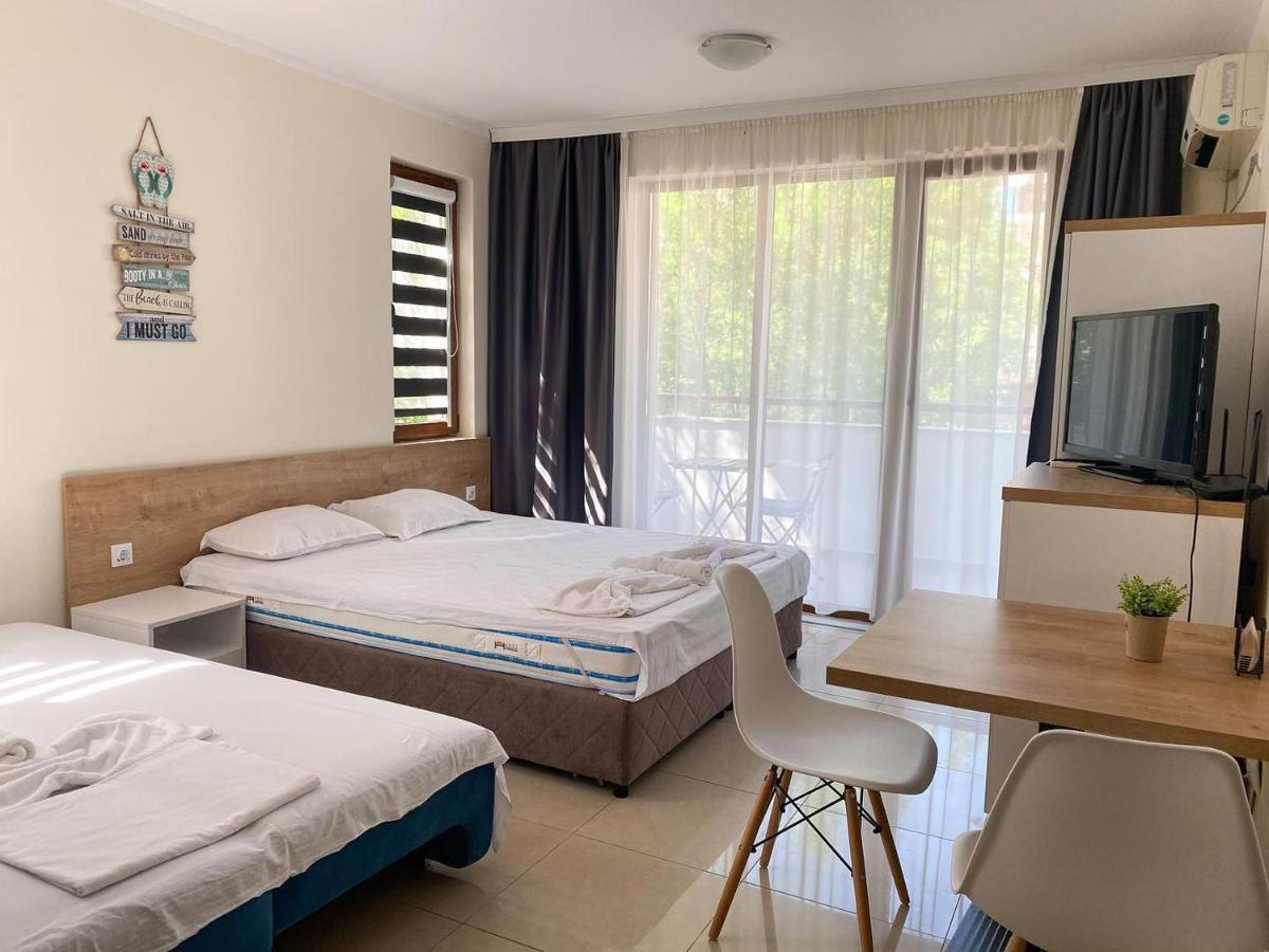 Mm Complex Aparthotel Primorsko Bagian luar foto