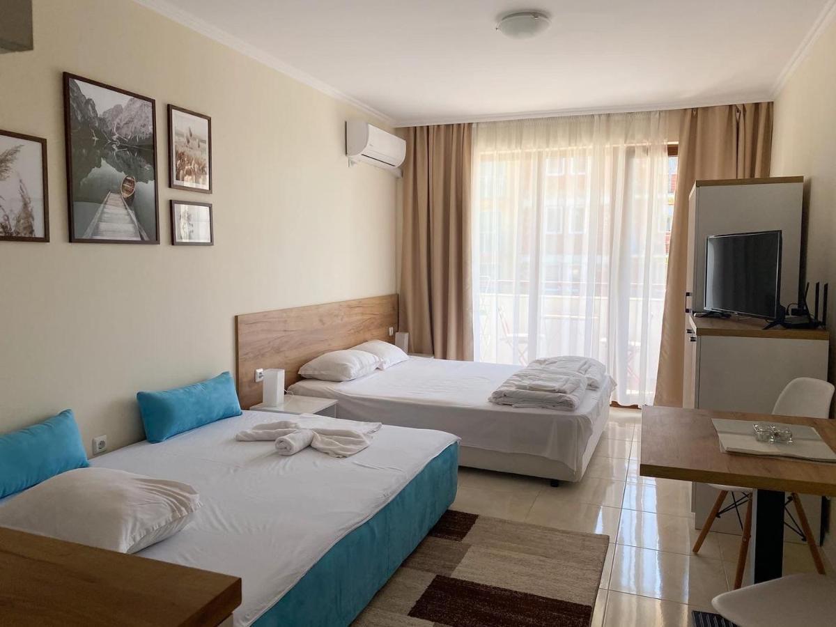 Mm Complex Aparthotel Primorsko Bagian luar foto