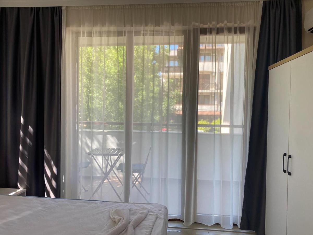 Mm Complex Aparthotel Primorsko Bagian luar foto