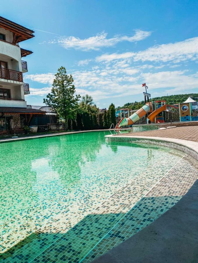 Mm Complex Aparthotel Primorsko Bagian luar foto