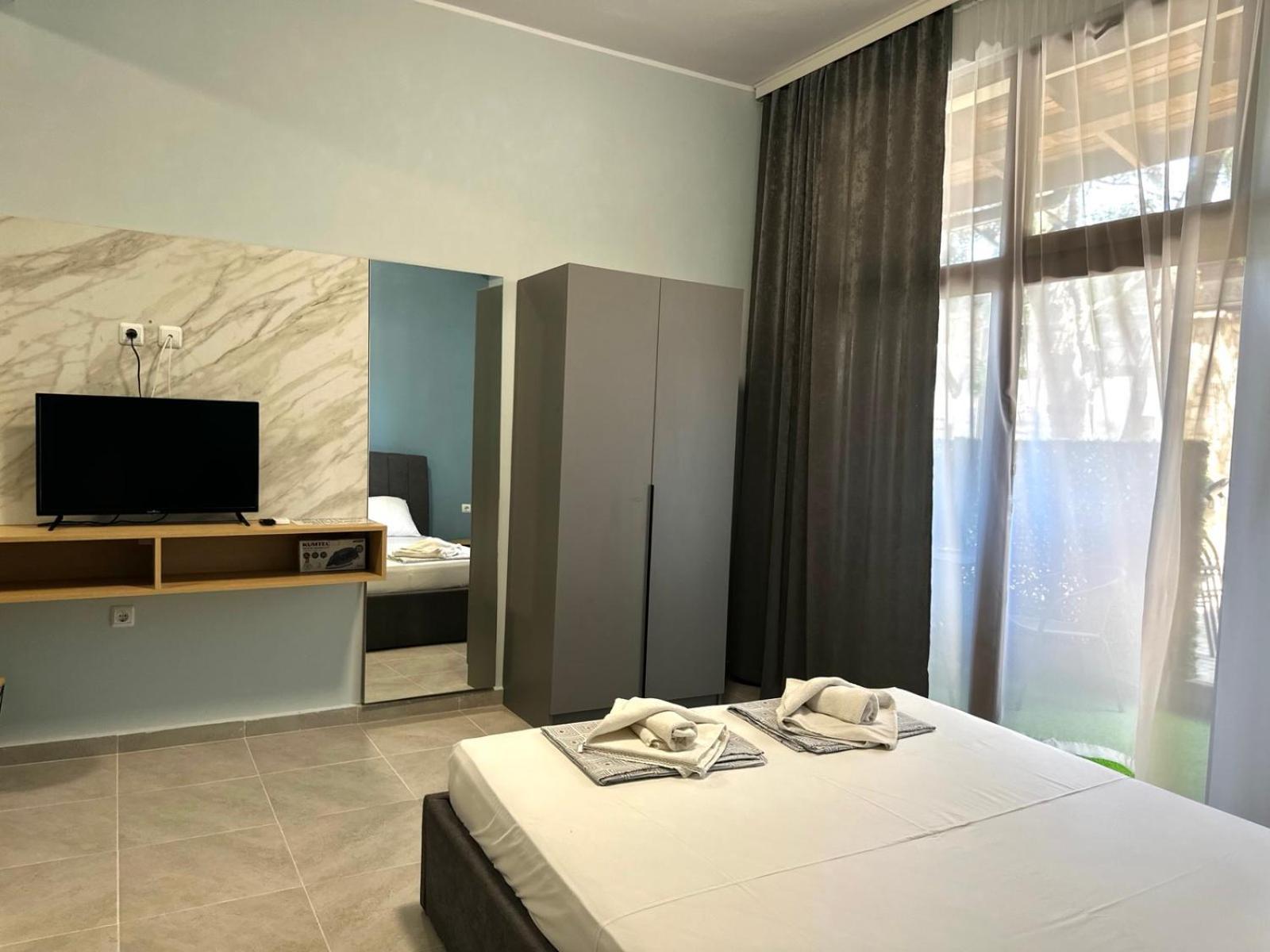 Mm Complex Aparthotel Primorsko Bagian luar foto