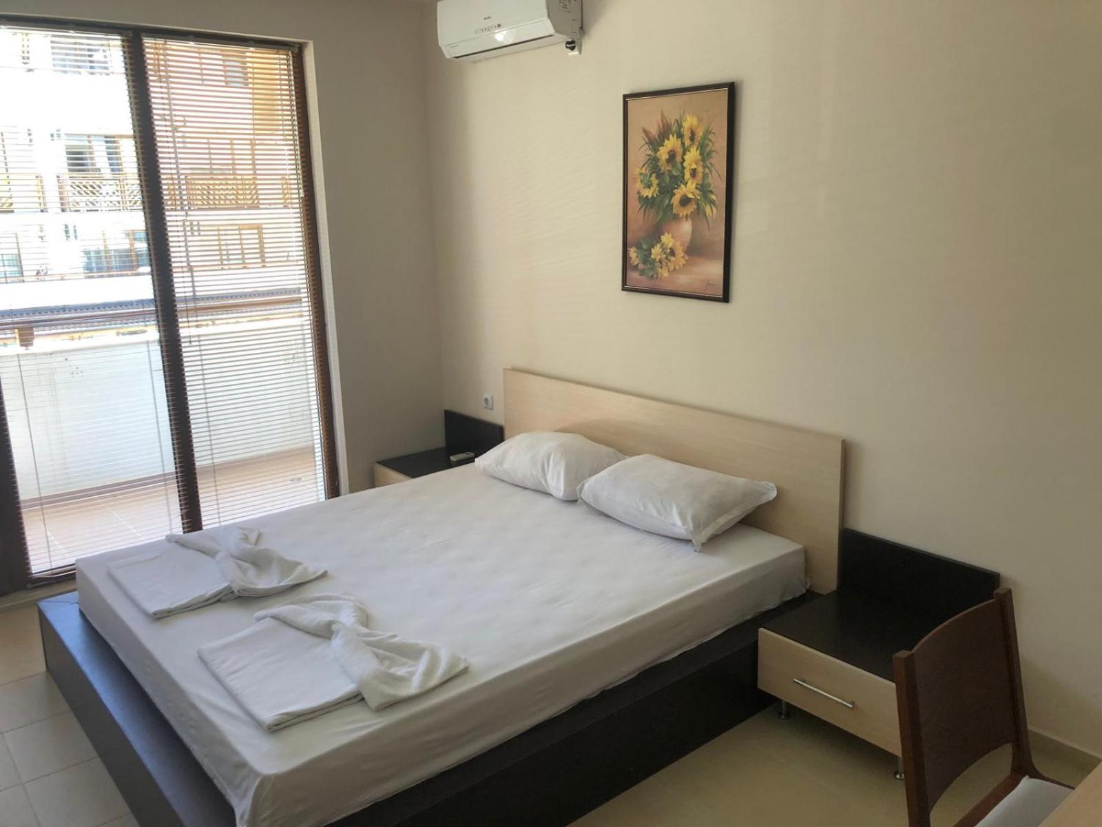 Mm Complex Aparthotel Primorsko Bagian luar foto
