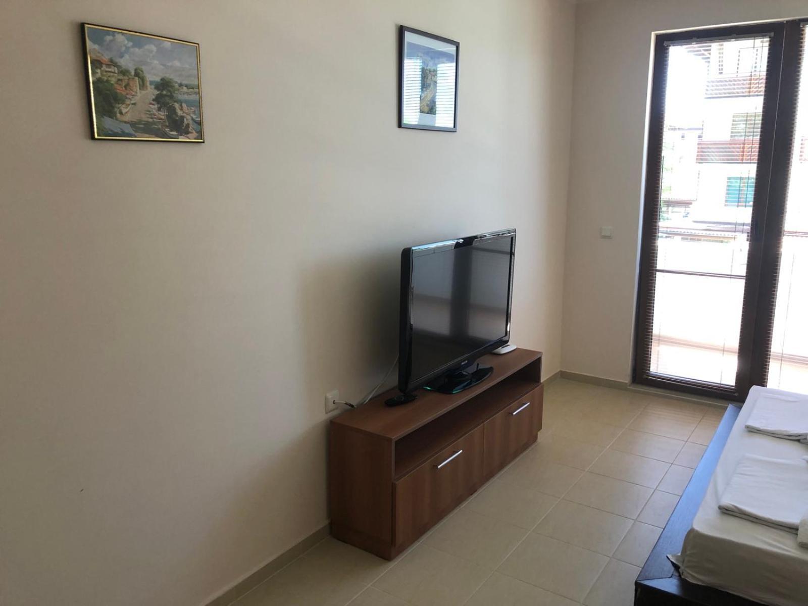 Mm Complex Aparthotel Primorsko Bagian luar foto